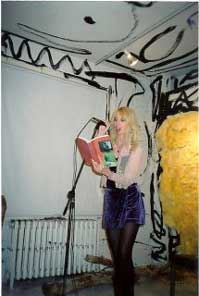 Lyn at Gargoyle reading